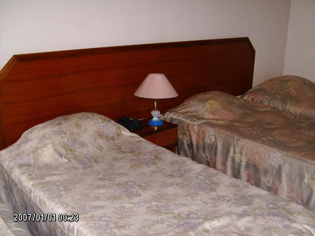 Olhos Pretos Hotel Caldas Da Rainha Ruang foto